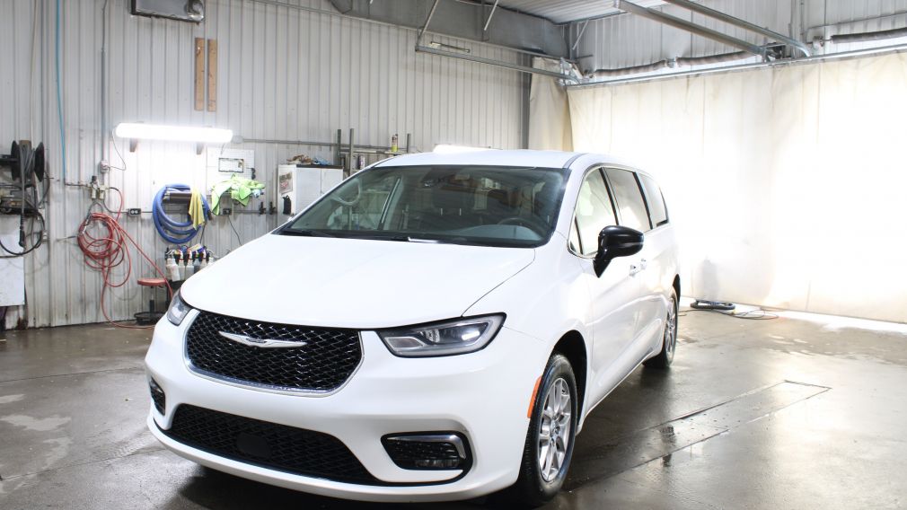Chrysler Pacifica Touring-L 2024 d&rsquo;occasion à vendre - 3