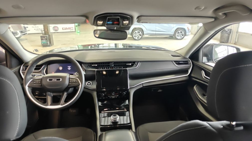 Jeep Grand Cherokee Laredo 2023 d&rsquo;occasion à vendre - 17