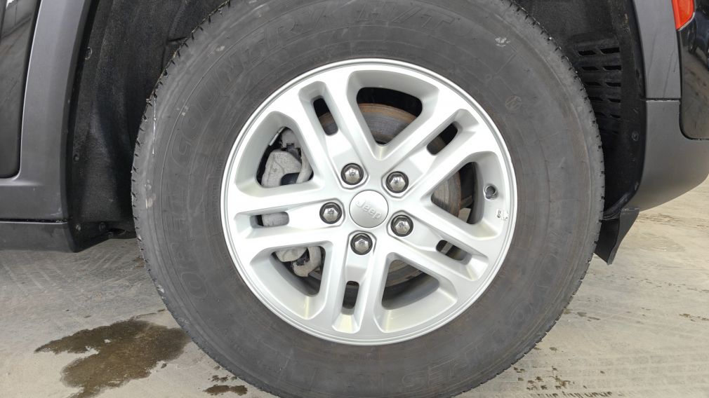 Jeep Grand Cherokee Laredo 2023 d&rsquo;occasion à vendre - 19