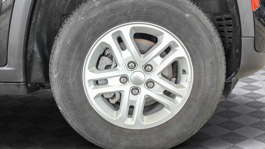 Jeep Grand Cherokee Laredo 2023 d&rsquo;occasion à vendre - 19