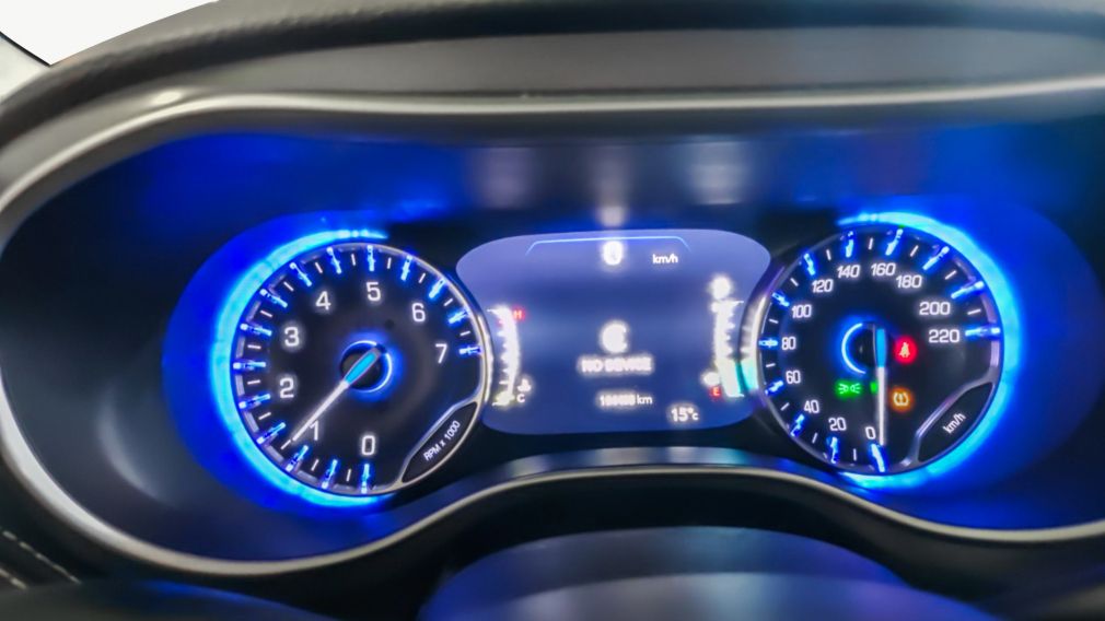 Chrysler Pacifica Touring L 2022 d&rsquo;occasion à vendre - 12