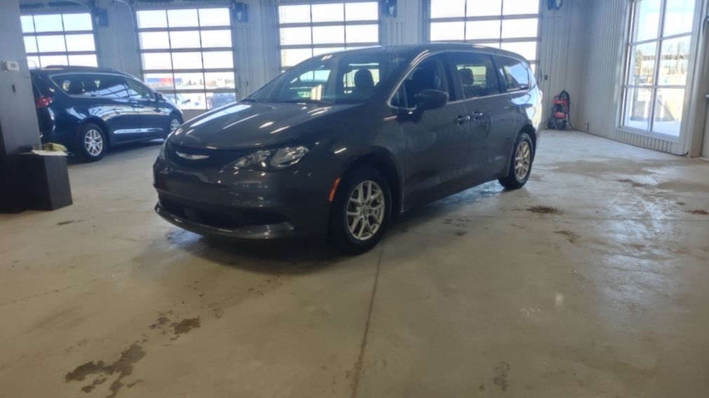 Chrysler Grand Caravan SXT 2023 d&rsquo;occasion à vendre - 3