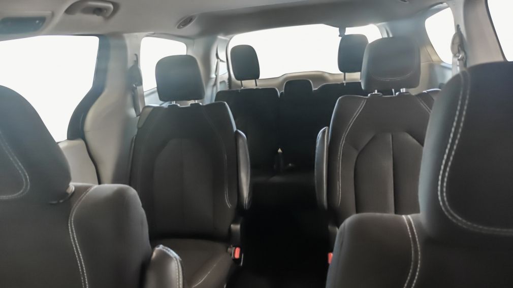 Chrysler Grand Caravan SXT 2023 d&rsquo;occasion à vendre - 19