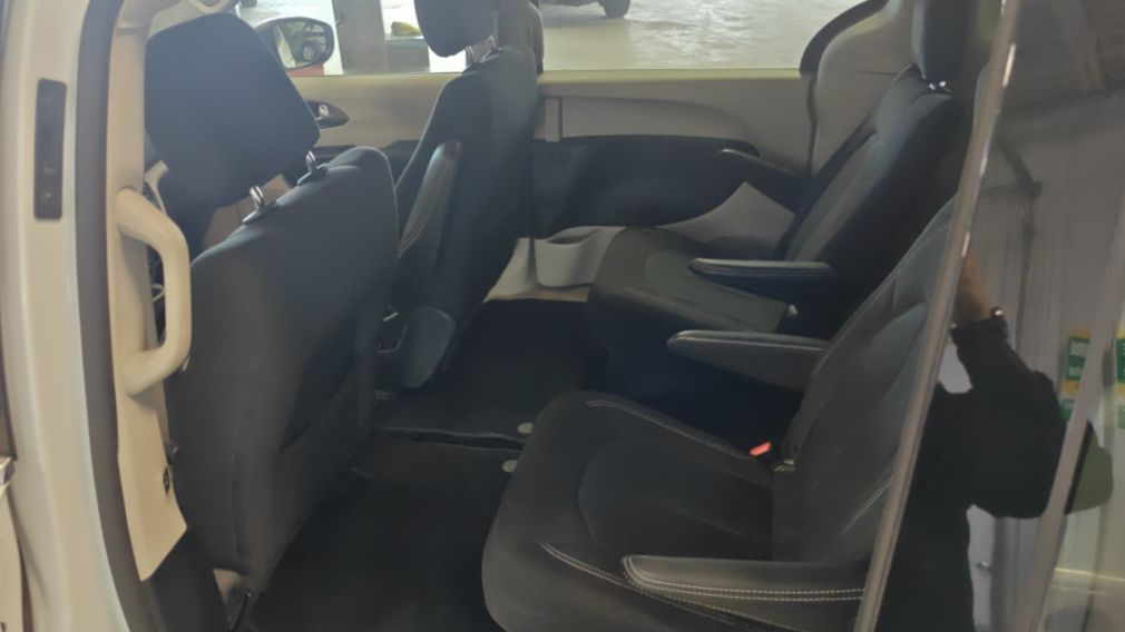 Chrysler Grand Caravan SXT 2024 d&rsquo;occasion à vendre - 15