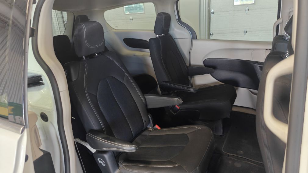 Chrysler Grand Caravan SXT 2024 d&rsquo;occasion à vendre - 21