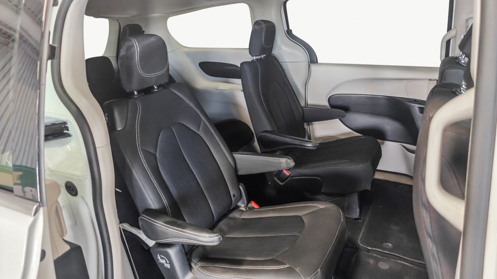 Chrysler Grand Caravan SXT 2024 d&rsquo;occasion à vendre - 21