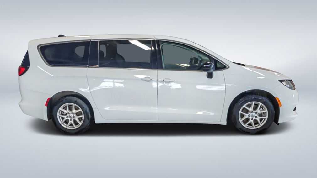 Chrysler Grand Caravan SXT 2024 d&rsquo;occasion à vendre - 8