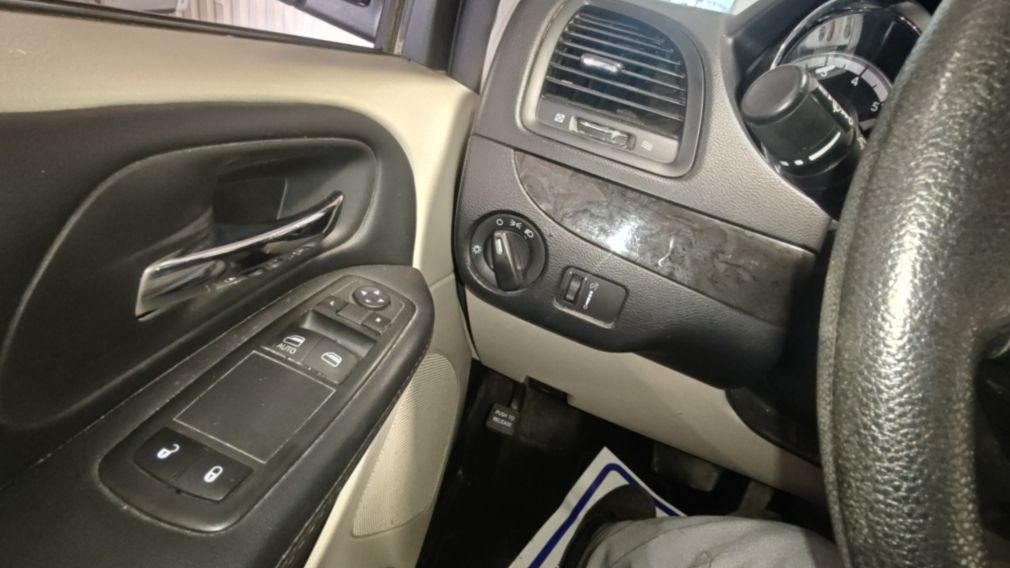 Dodge GR Caravan Canada Value Package 2019 d&rsquo;occasion à vendre - 12