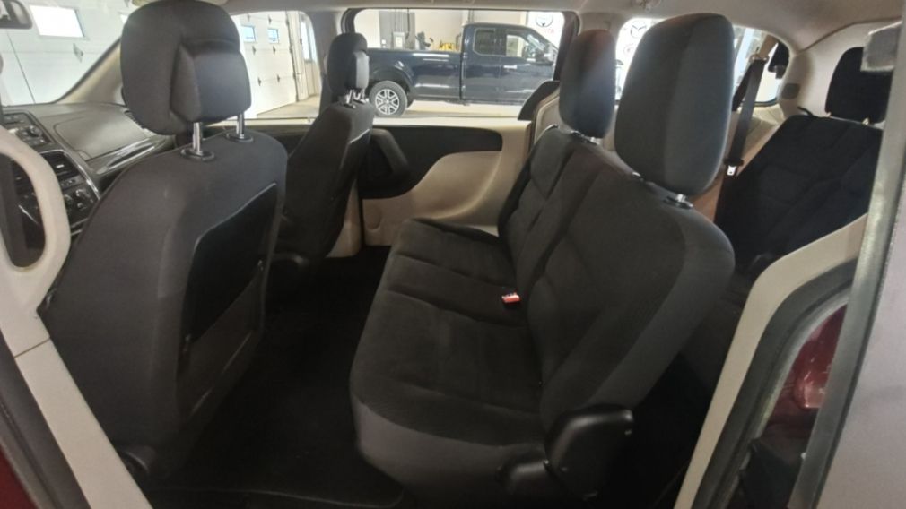 Dodge GR Caravan Canada Value Package 2019 d&rsquo;occasion à vendre - 16