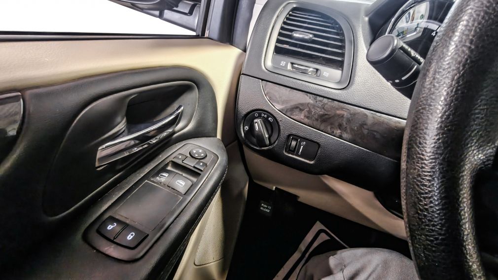 Dodge GR Caravan Canada Value Package 2019 d&rsquo;occasion à vendre - 17