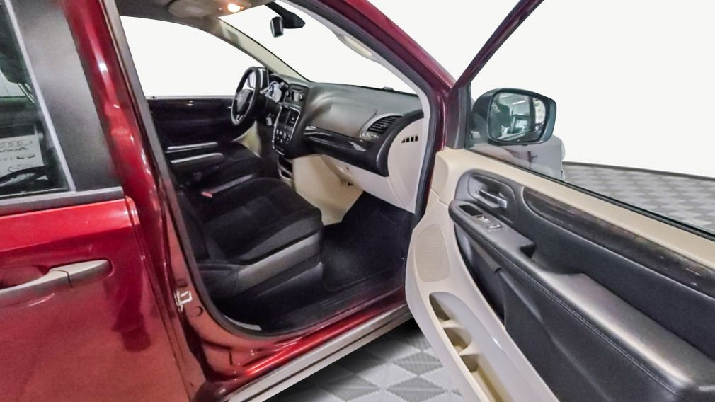 Dodge GR Caravan Canada Value Package 2019 d&rsquo;occasion à vendre - 18