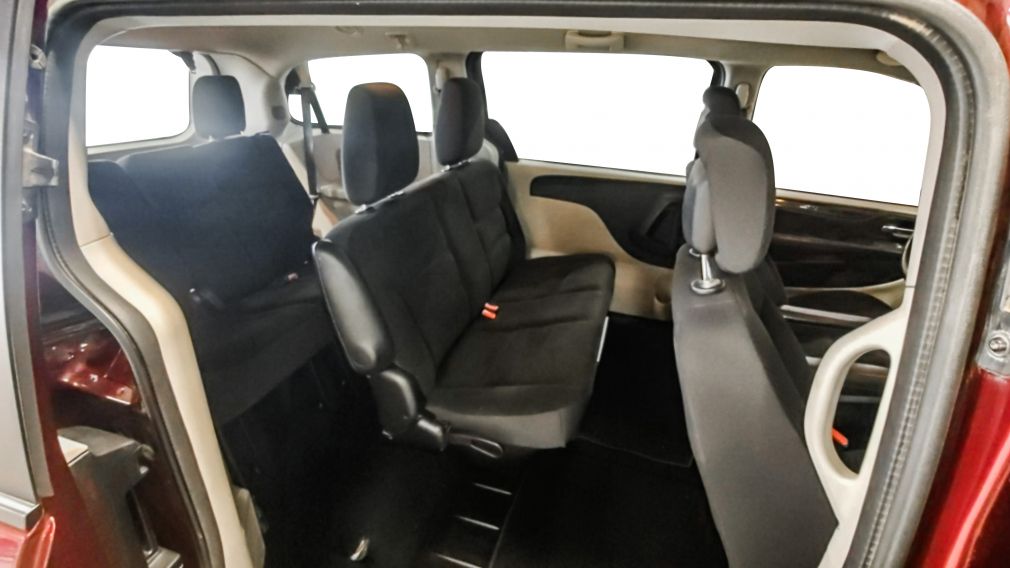 Dodge GR Caravan Canada Value Package 2019 d&rsquo;occasion à vendre - 19