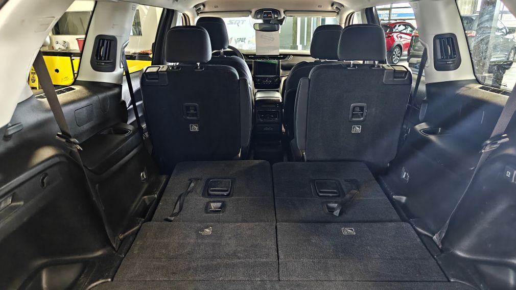 Jeep Grand Cherokee L Laredo 2023 d&rsquo;occasion à vendre - 19