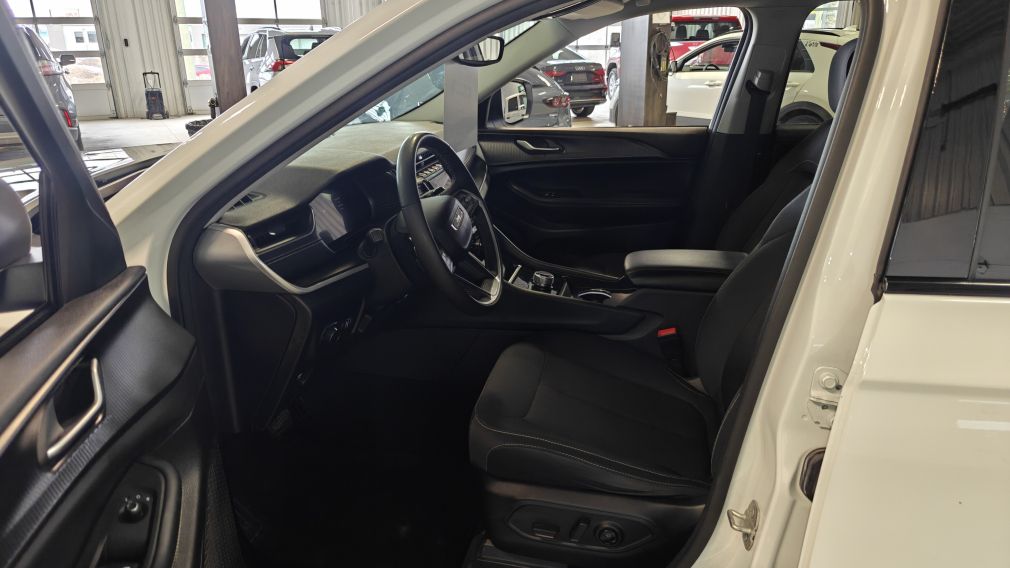 Jeep Grand Cherokee L Laredo 2023 d&rsquo;occasion à vendre - 9