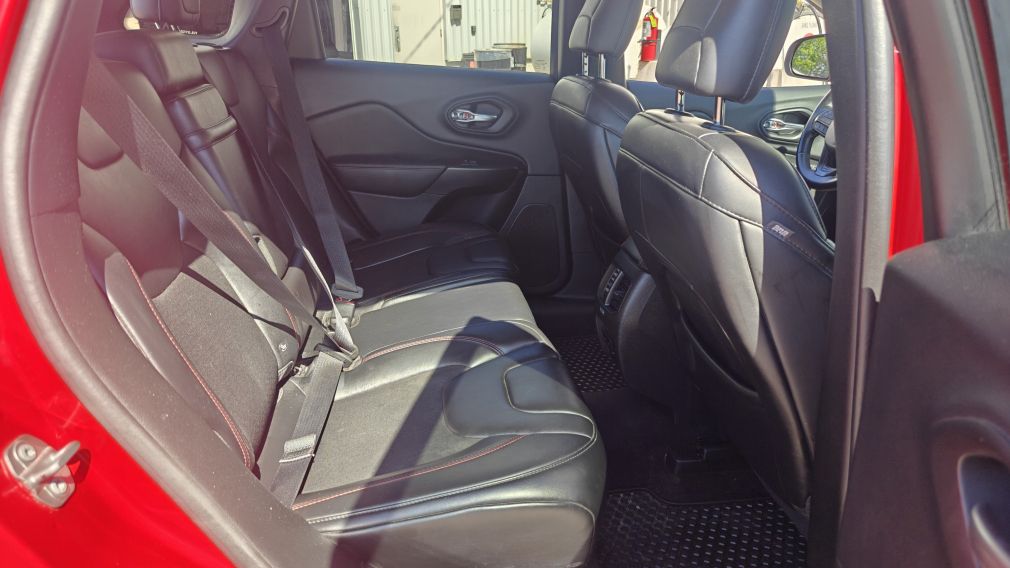Jeep Cherokee Trailhawk 2019 d&rsquo;occasion à vendre - 19