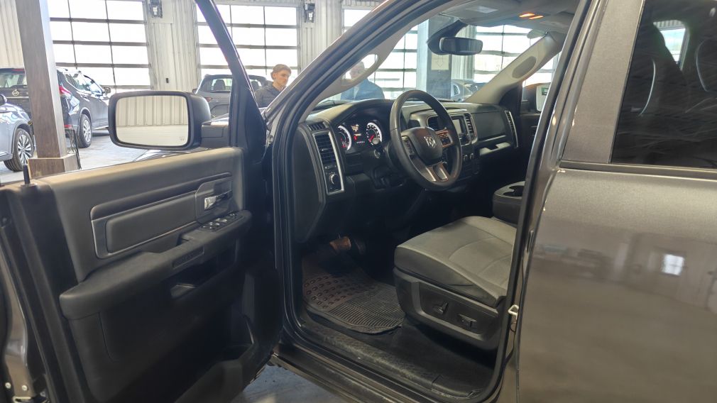 Ram 1500 SLT 2023 d&rsquo;occasion à vendre - 9