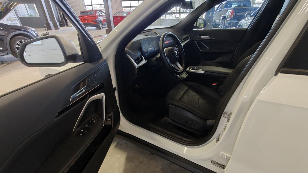 BMW X1 xDrive28i 2025 d&rsquo;occasion à vendre - 9
