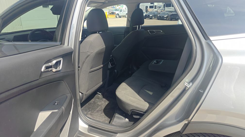 Kia Sportage LX 2024 d&rsquo;occasion à vendre - 17