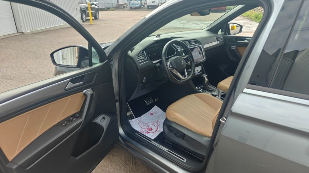 Volkswagen Tiguan Comfortline R-Line Black Edition 2022 d&rsquo;occasion à vendre - 9