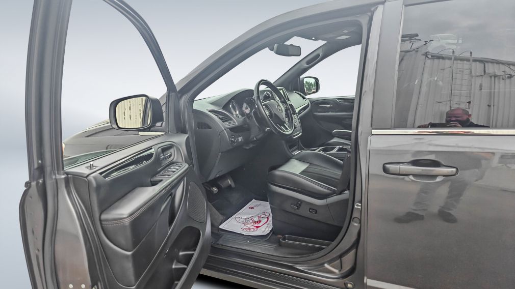 Dodge GR Caravan Premium Plus 2020 d&rsquo;occasion à vendre - 9