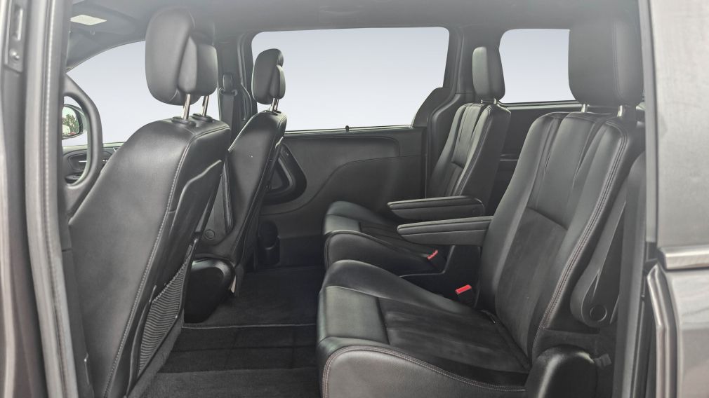 Dodge GR Caravan Premium Plus 2020 d&rsquo;occasion à vendre - 17