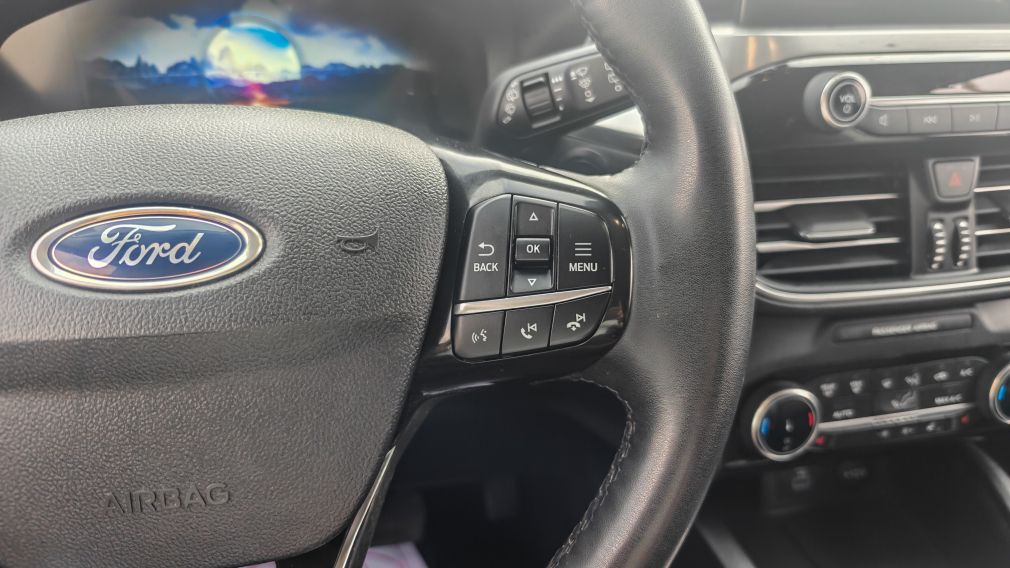 Ford Escape Titanium Hybrid 2022 d&rsquo;occasion à vendre - 11