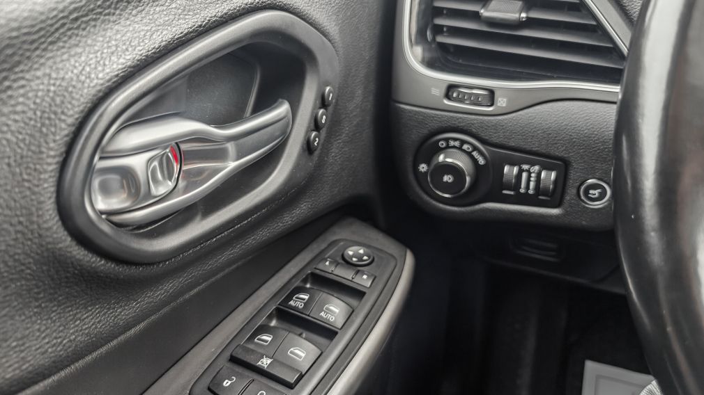 Jeep Cherokee Limited 2019 d&rsquo;occasion à vendre - 15