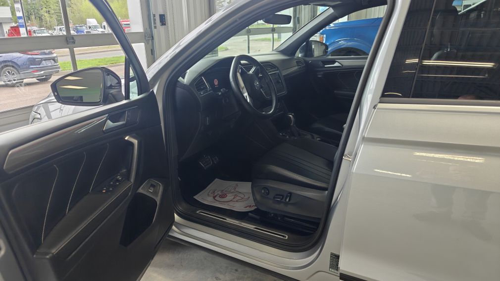 Volkswagen Tiguan Comfortline R-Line Black Edition 2023 d&rsquo;occasion à vendre - 21
