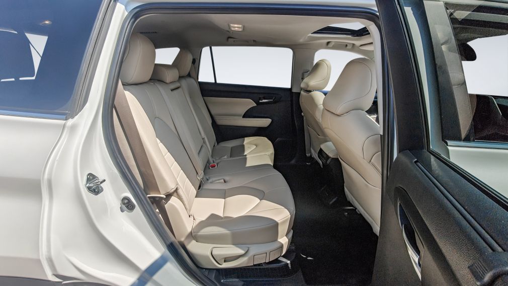 Toyota Highlander Hybrid XLE 2024 d&rsquo;occasion à vendre - 19