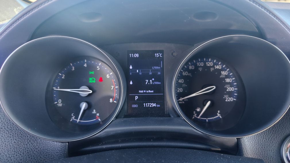 Toyota C-HR XLE Premium 2020 d&rsquo;occasion à vendre - 11