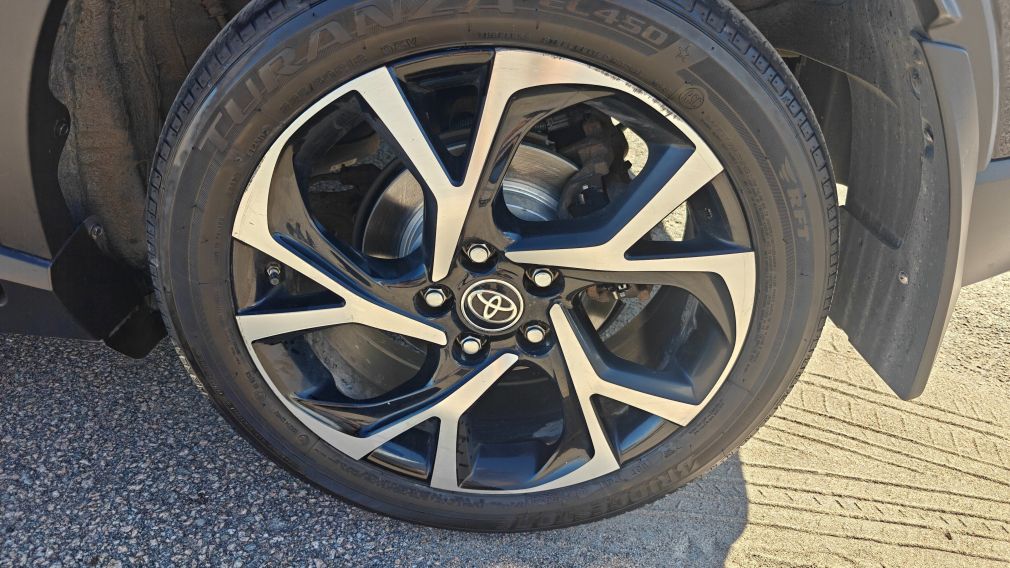 Toyota C-HR XLE Premium 2020 d&rsquo;occasion à vendre - 21