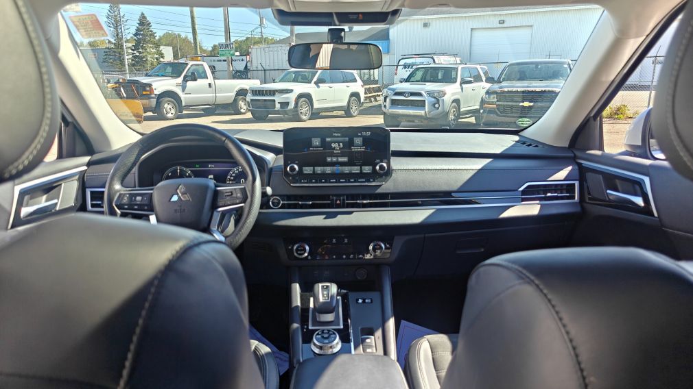 Mitsubishi Outlander LE 2024 d&rsquo;occasion à vendre - 17