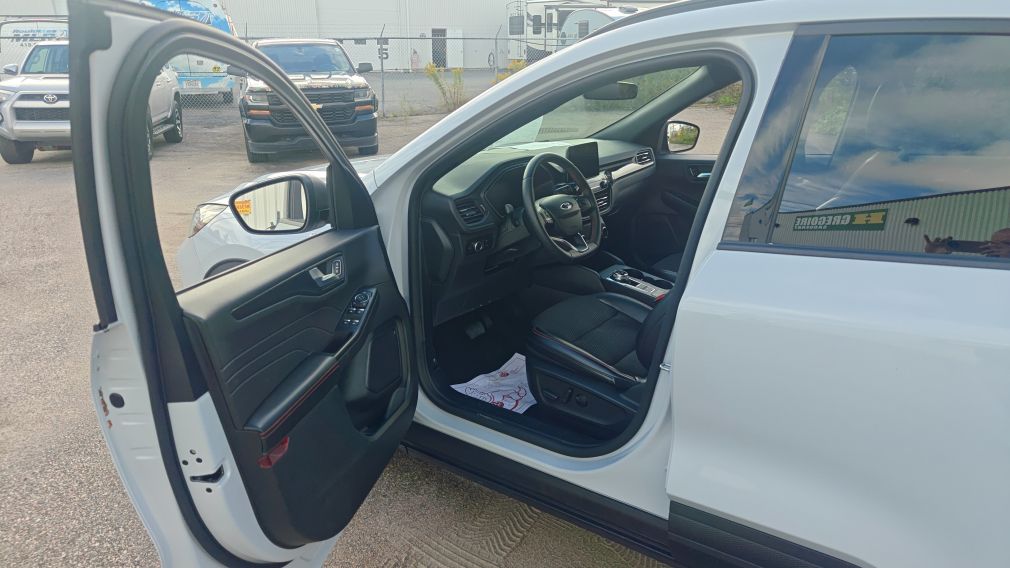Ford Escape ST-Line 2025 d&rsquo;occasion à vendre - 9