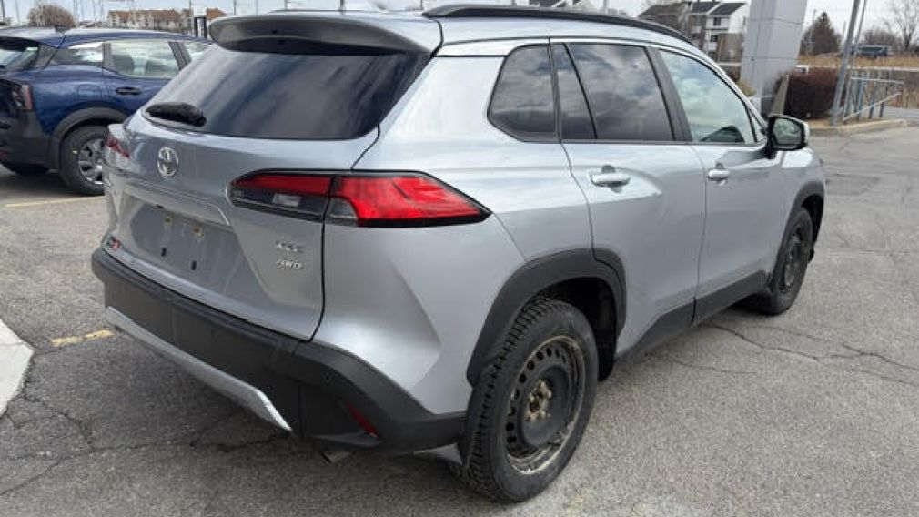 Toyota Corolla XLE 2024 d&rsquo;occasion à vendre - 9