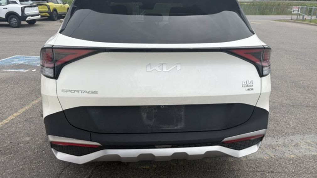 Kia Sportage LX 2023 d&rsquo;occasion à vendre - 8