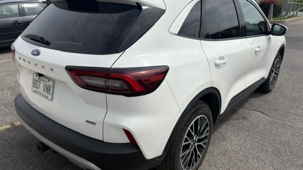 Ford Escape PHEV 2024 d&rsquo;occasion à vendre - 9