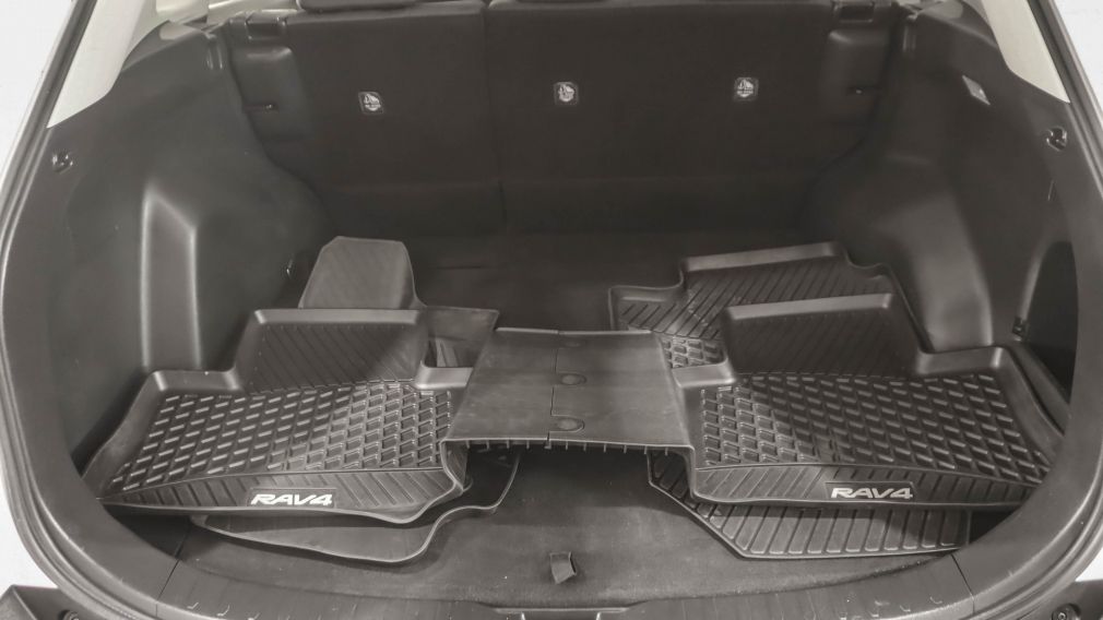 Toyota Rav 4 LE 2020 d&rsquo;occasion à vendre - 26