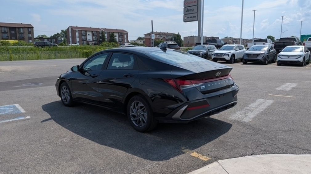 Hyundai Elantra Preferred 2024 d&rsquo;occasion à vendre - 6