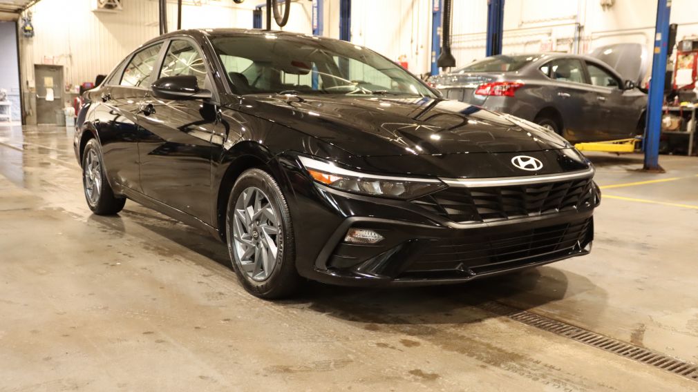 Hyundai Elantra Preferred 2024 d&rsquo;occasion à vendre - 11