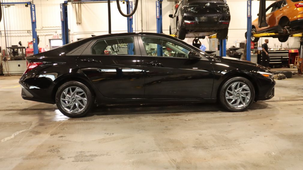 Hyundai Elantra Preferred 2024 d&rsquo;occasion à vendre - 18