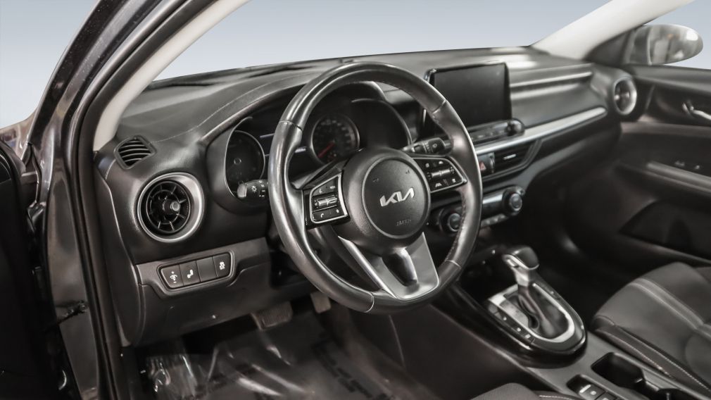 Kia Forte EX 2024 d&rsquo;occasion à vendre - 24
