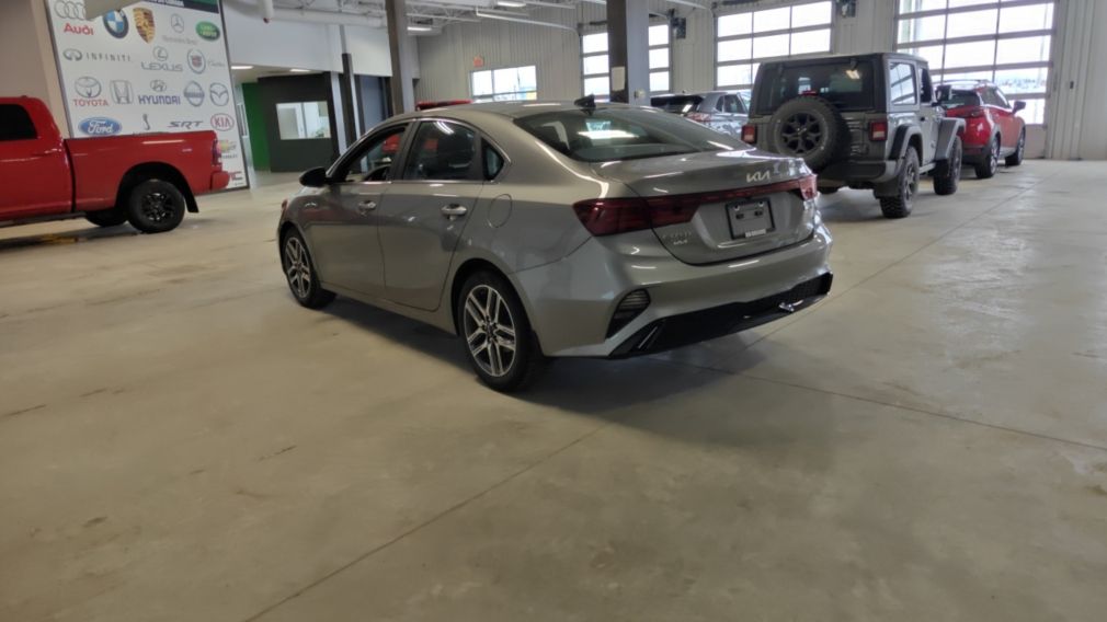 Kia Forte EX+ 2022 d&rsquo;occasion à vendre - 5