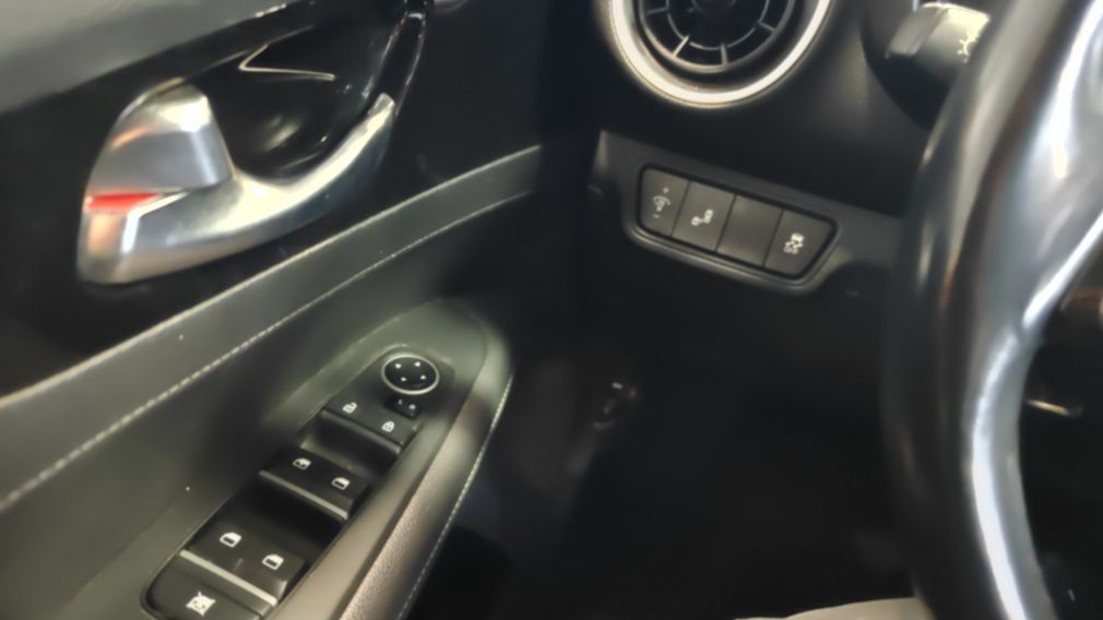 Kia Forte EX+ 2022 d&rsquo;occasion à vendre - 12