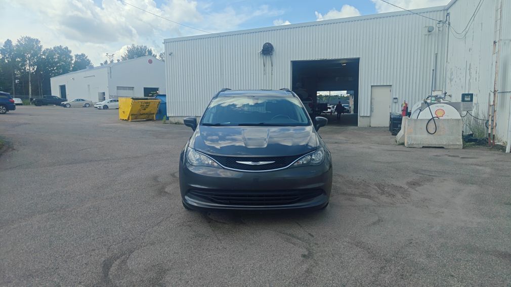 Chrysler Pacifica Touring 2019 d&rsquo;occasion à vendre - 2