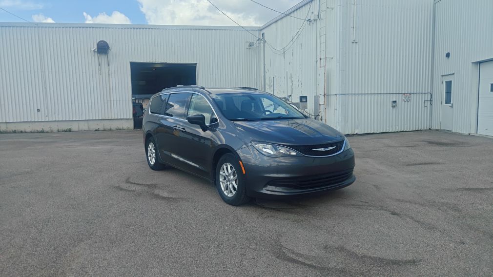Chrysler Pacifica Touring 2019