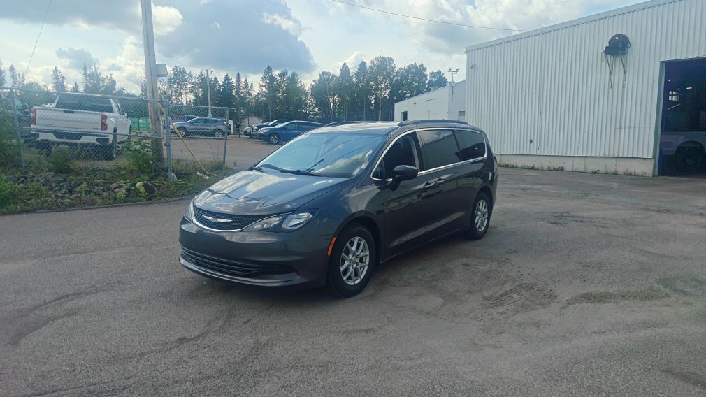 Chrysler Pacifica Touring 2019 d&rsquo;occasion à vendre - 3