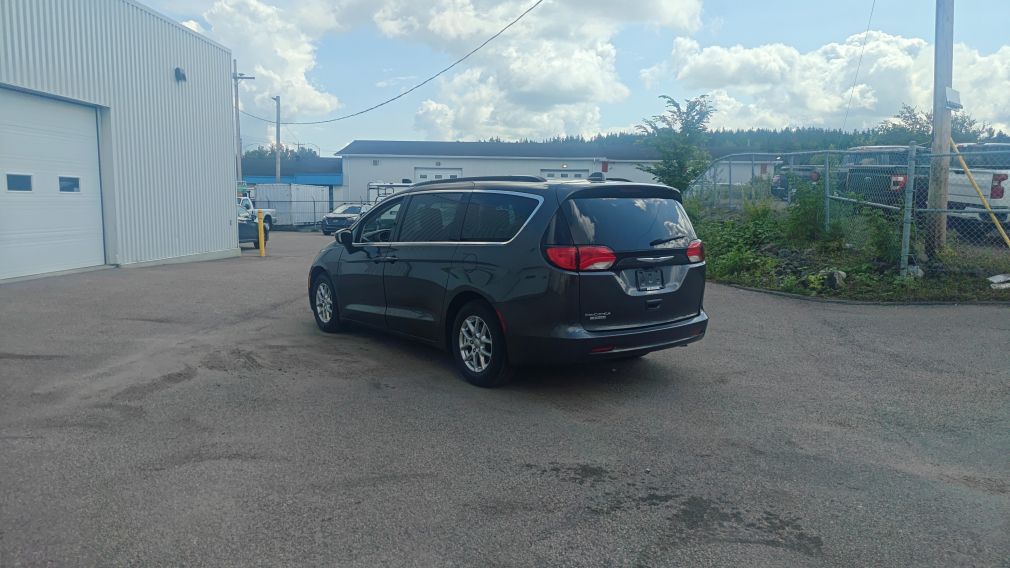 Chrysler Pacifica Touring 2019 d&rsquo;occasion à vendre - 5