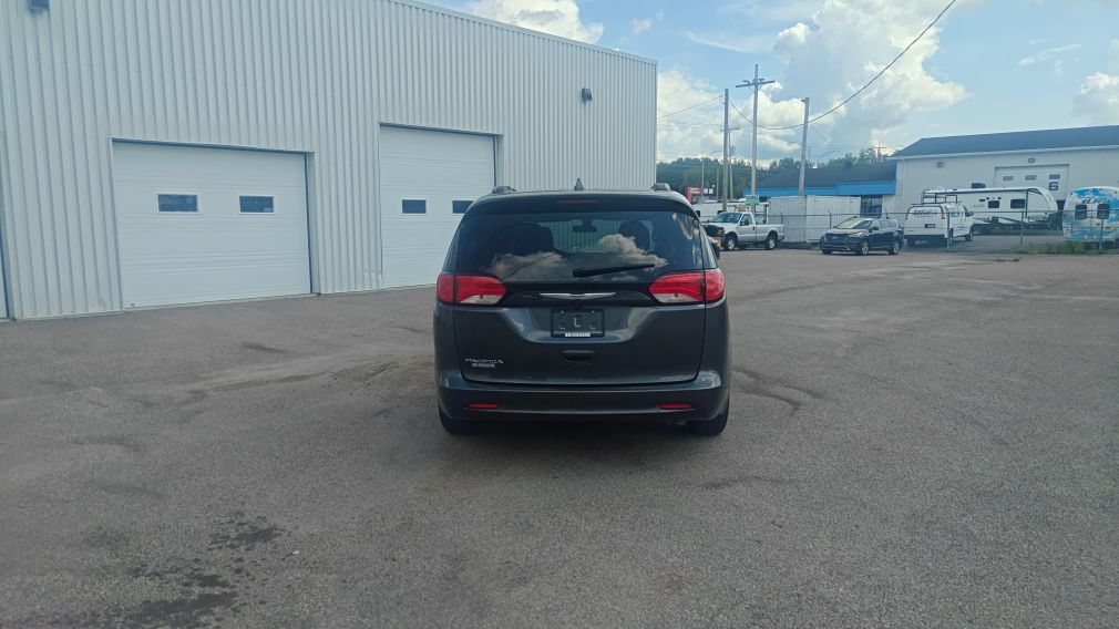 Chrysler Pacifica Touring 2019 d&rsquo;occasion à vendre - 6