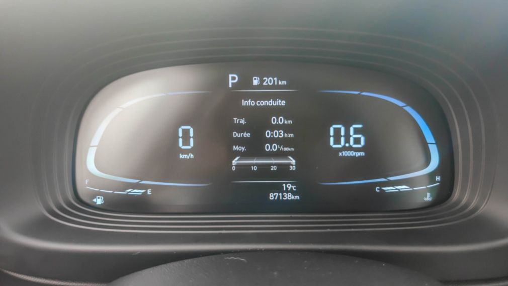 Hyundai Venue Essential 2023 à vendre à Trois-Rivières - 11