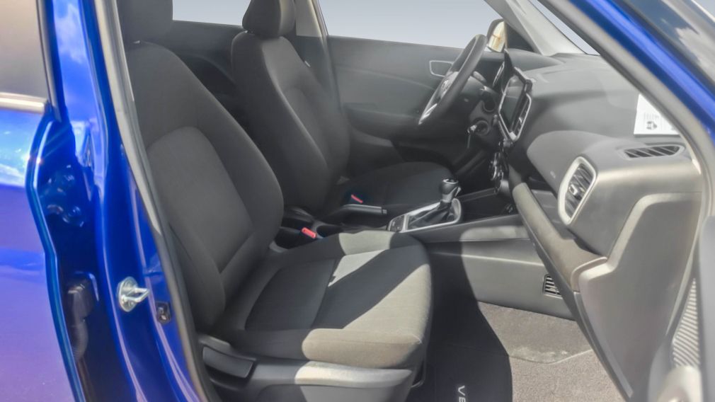 Hyundai Venue Essential 2023 à vendre à Trois-Rivières - 16